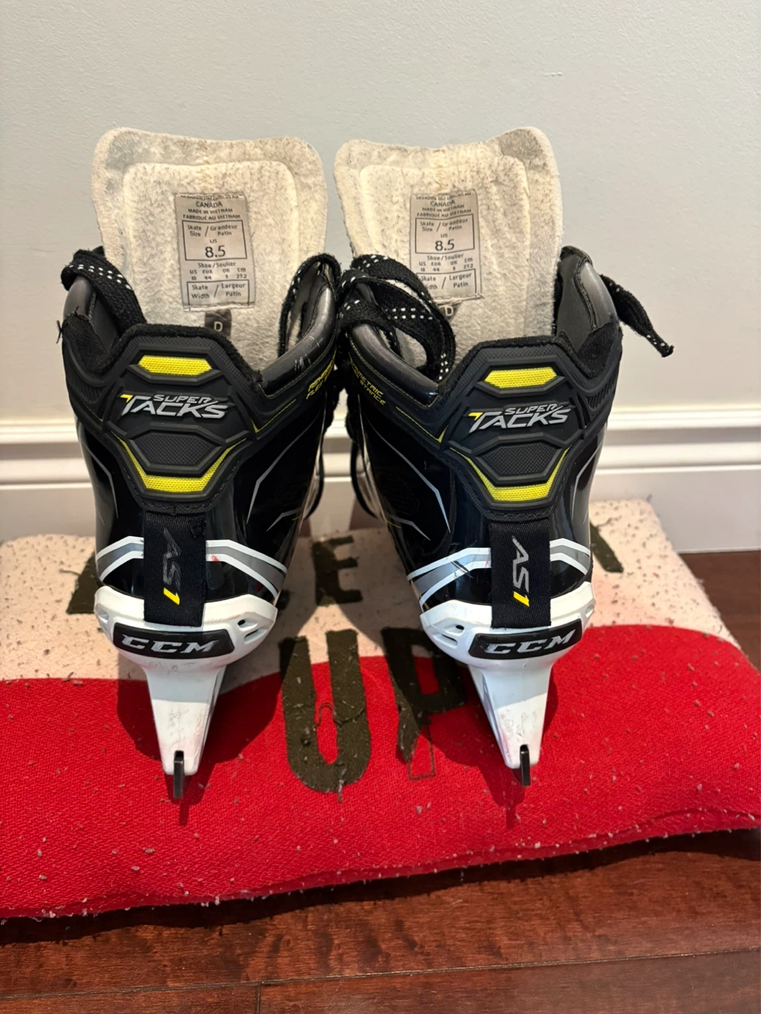 CCM Super Tacks Goalie Skates - Size 8.5 - photo 4