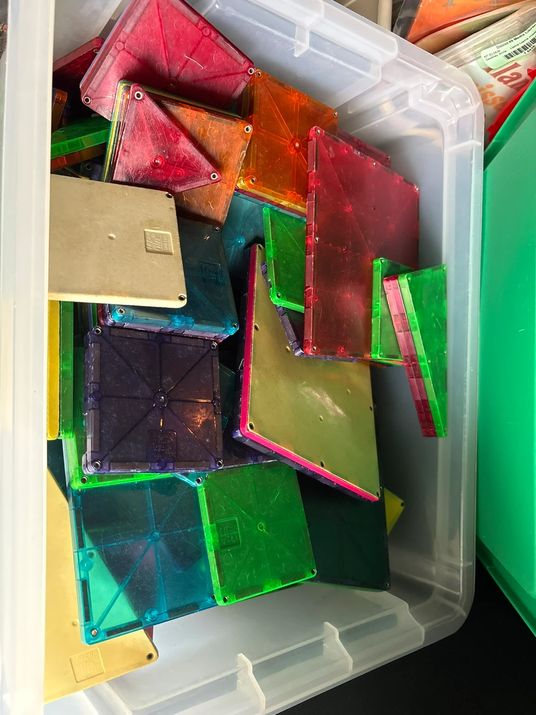 Magnetic Building Tiles Set