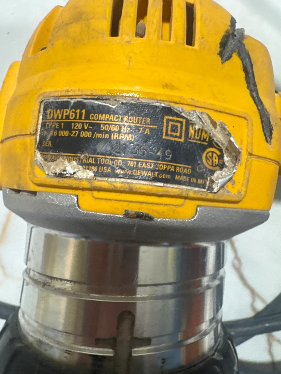 DeWalt DWP611 Compact Router - photo 3