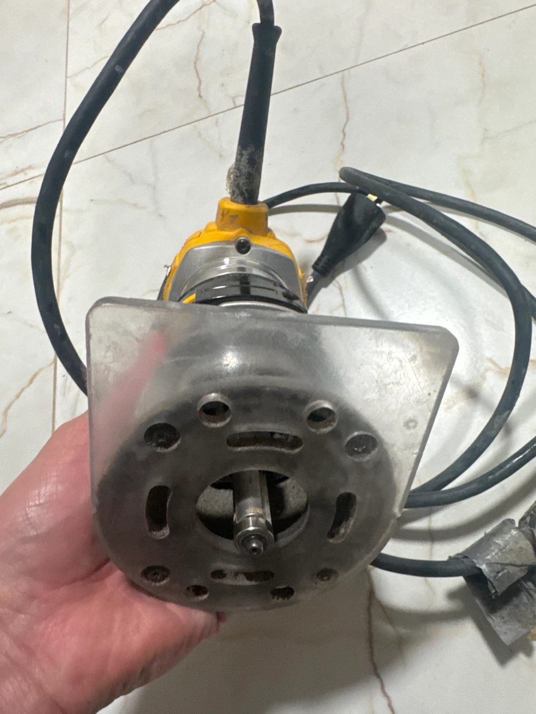 DeWalt DWP611 Compact Router - photo 4