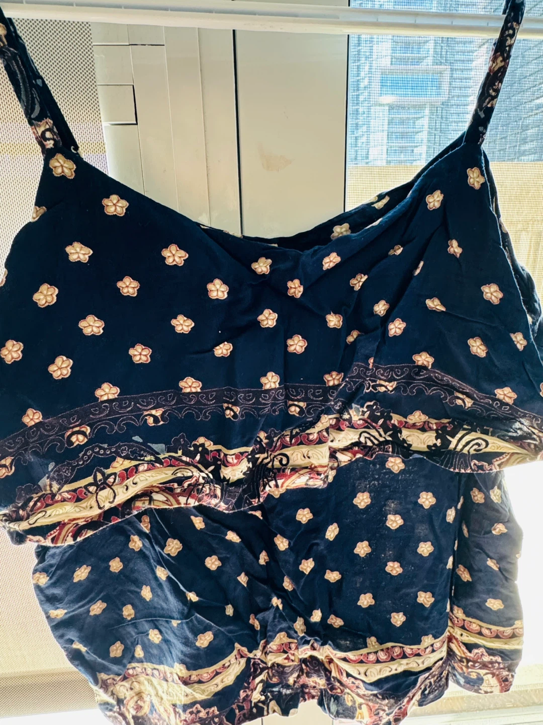 Assorted Women's Tops - photo 3