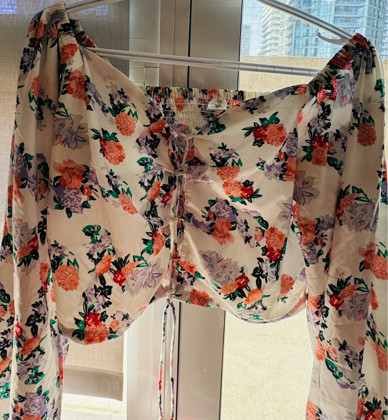 Assorted Women's Tops - photo 4