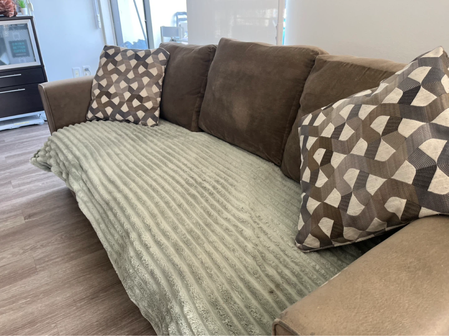 Brown 3 seater Sofa with Decorative Pillows and green throw - photo 4