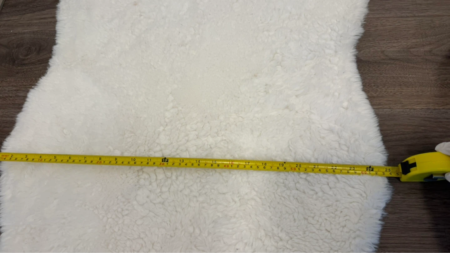 White faux fur runner. entry way rug. bedroom rug - photo 4