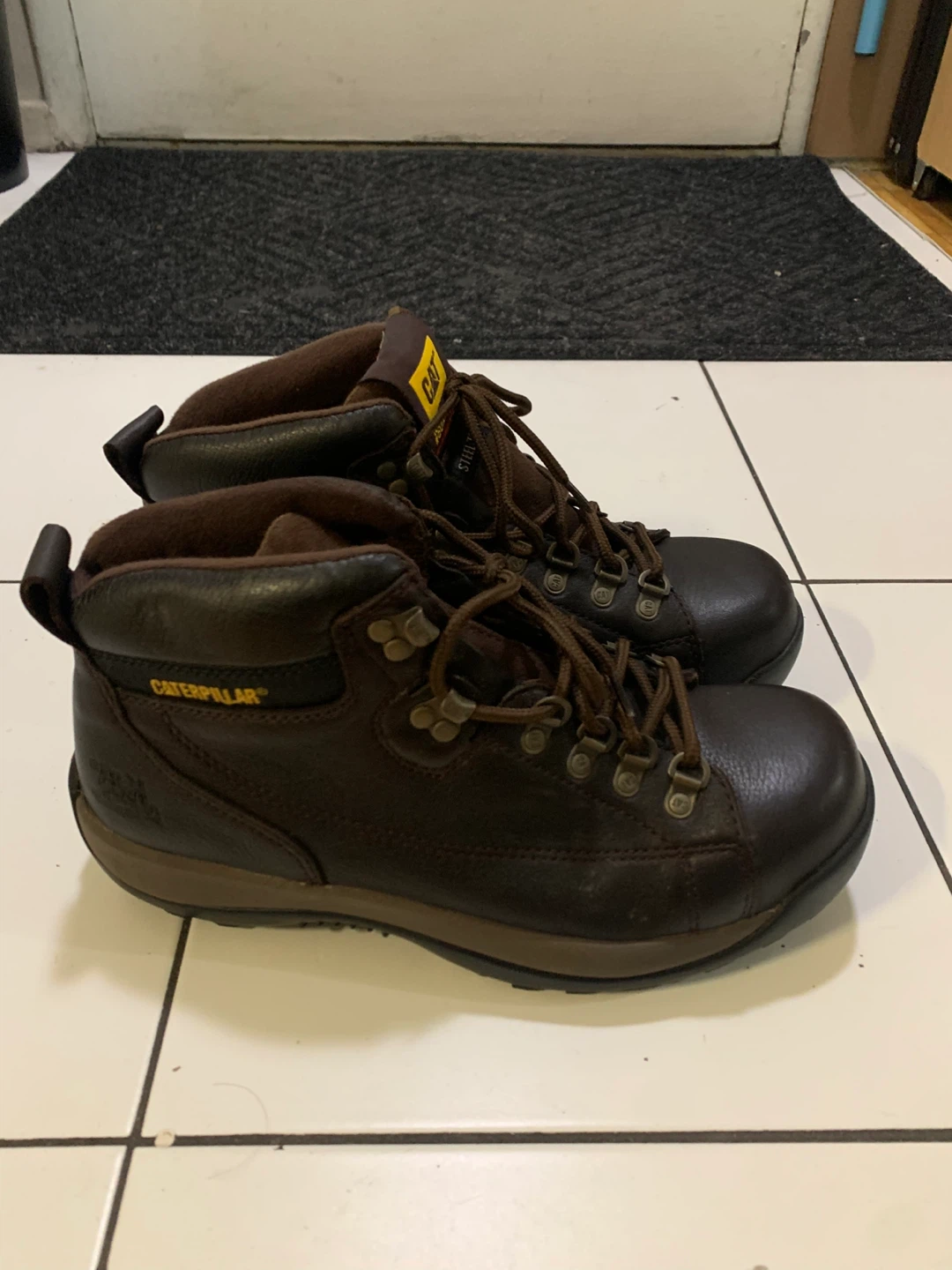 Caterpillar CAT Steel Toe Work Boots - Size M - photo 3