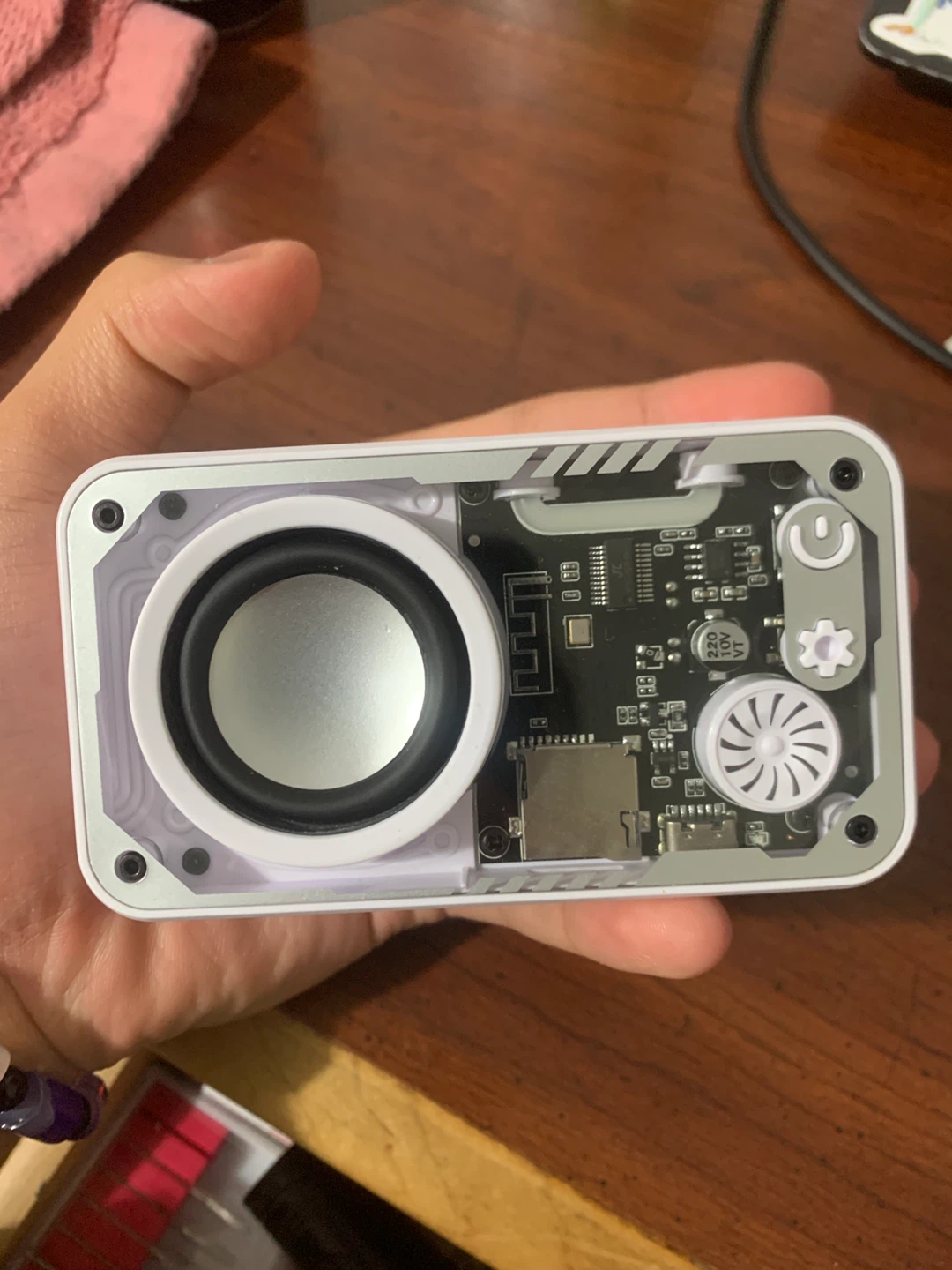 White Portable Bluetooth Speaker with LED Lights