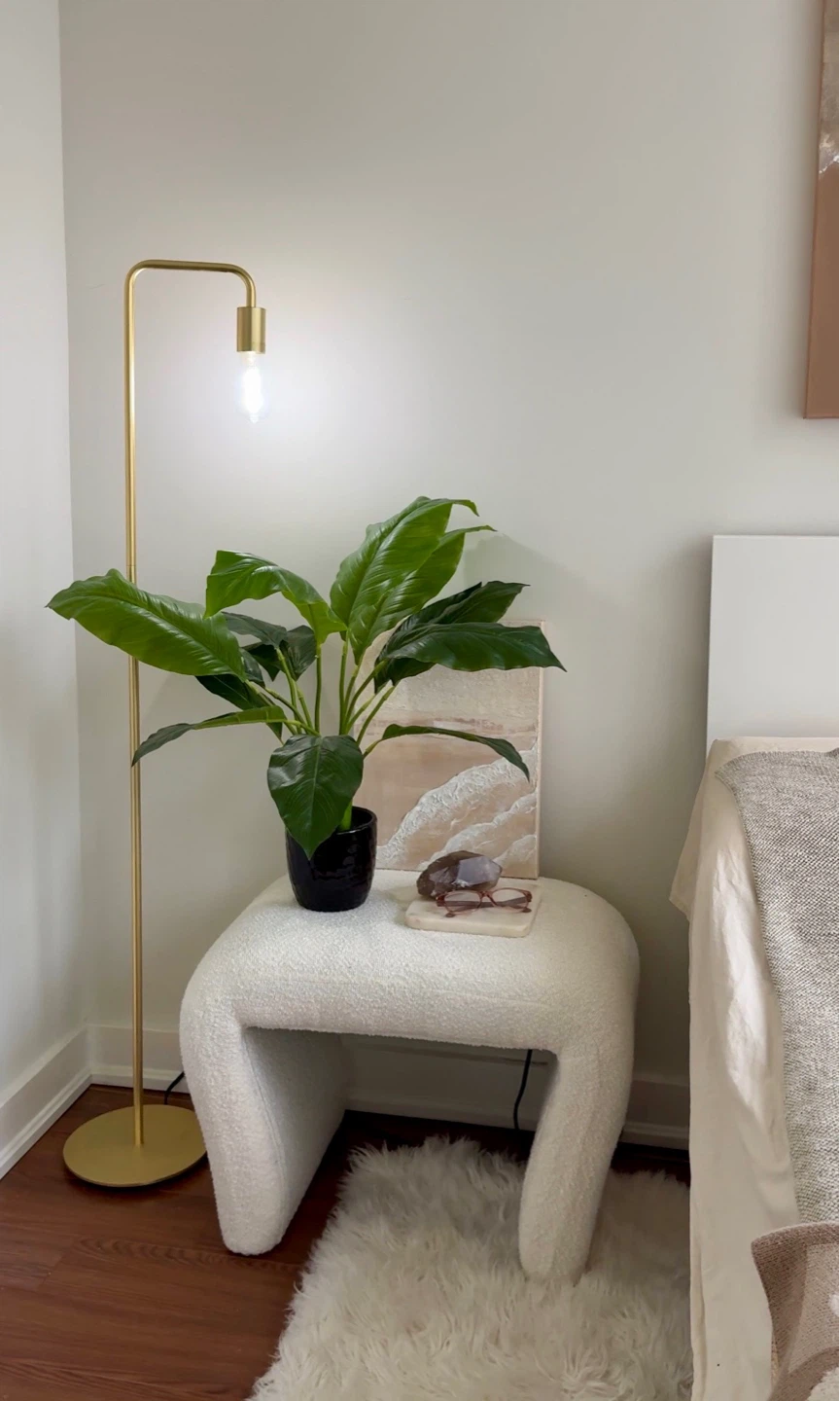Modern gold floor lamp - photo 3