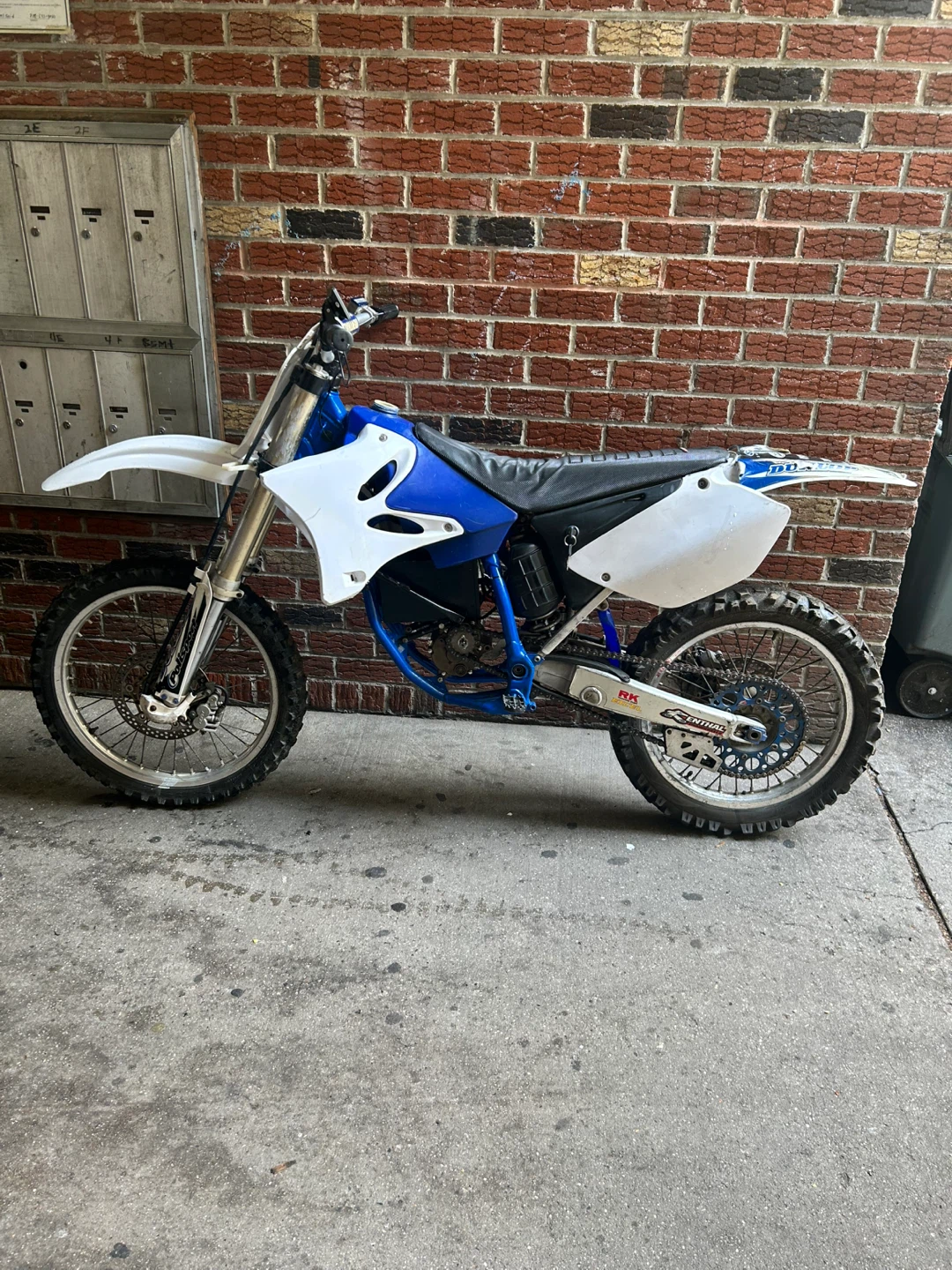 YZ electric dirtbike absolutely no trade firm!