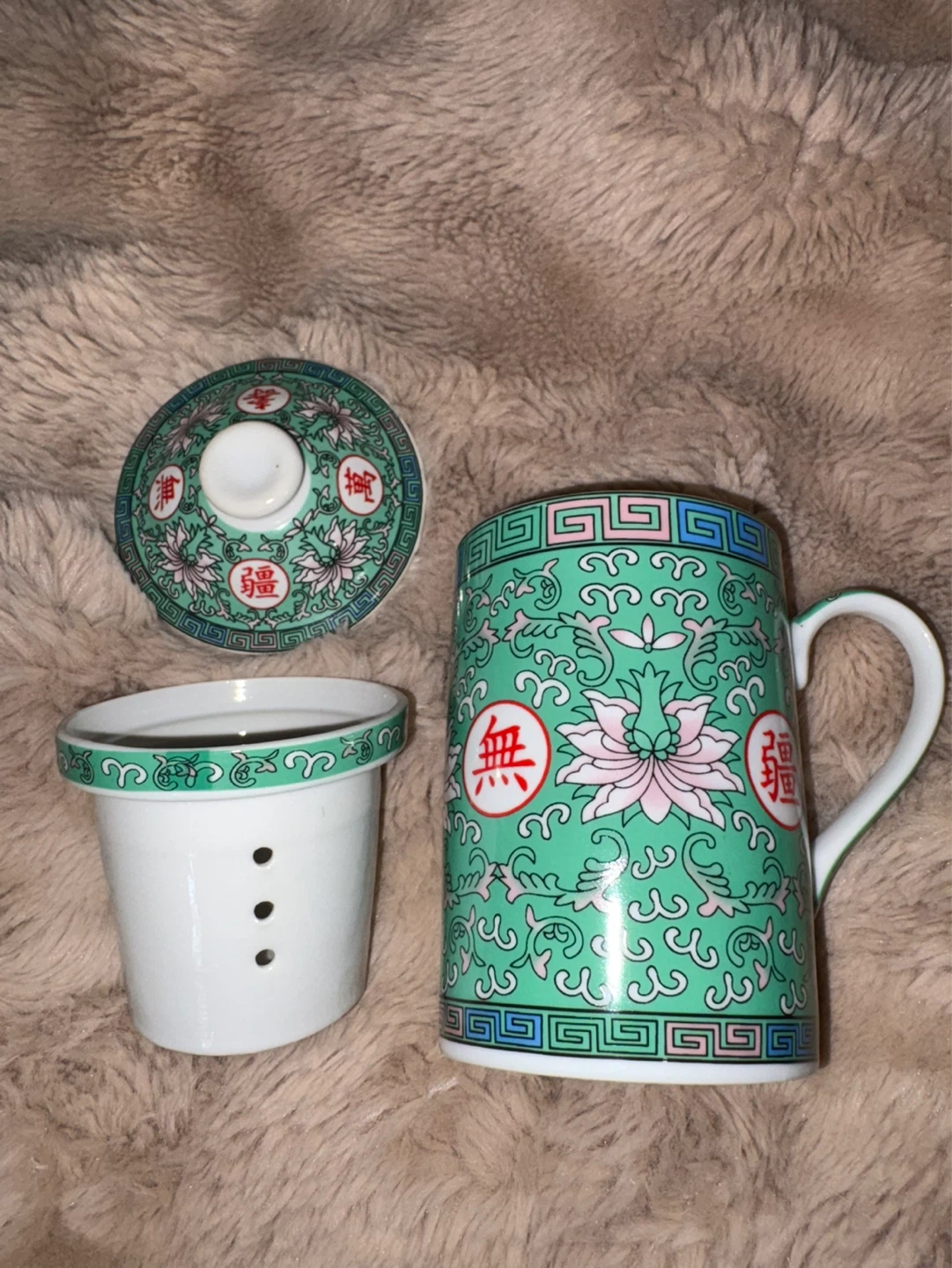Decorative Ceramic Tea Mug with Infuser and Lid