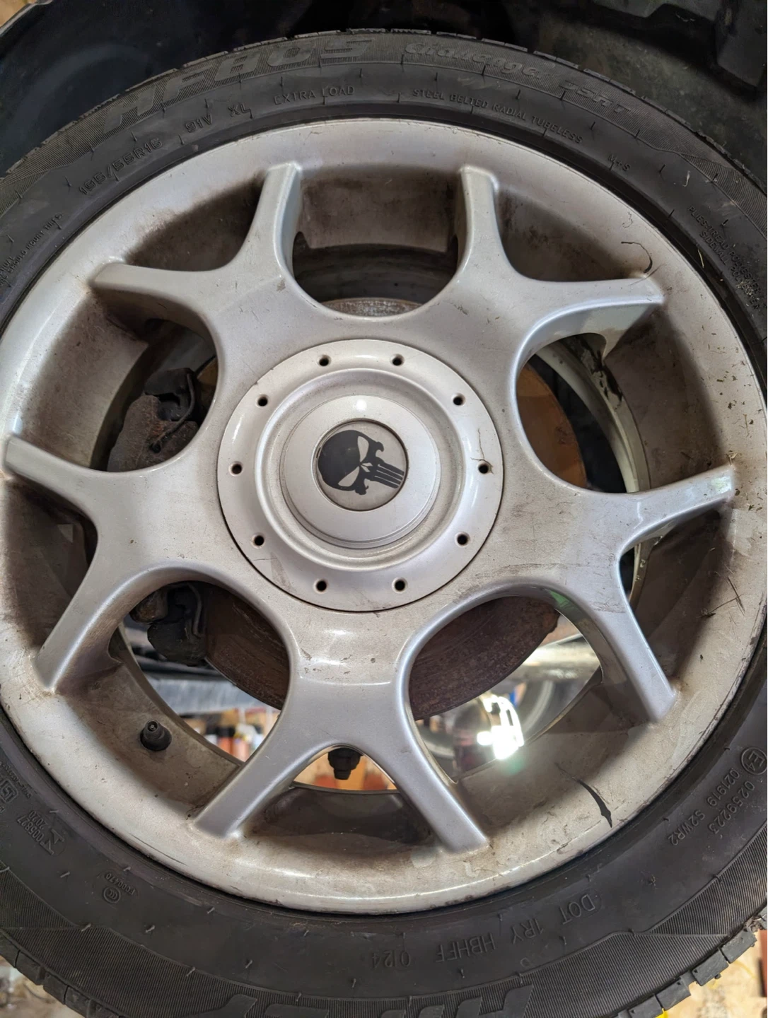 Aftermarket Alloy Wheel with Punisher Skull Center Cap - photo 4