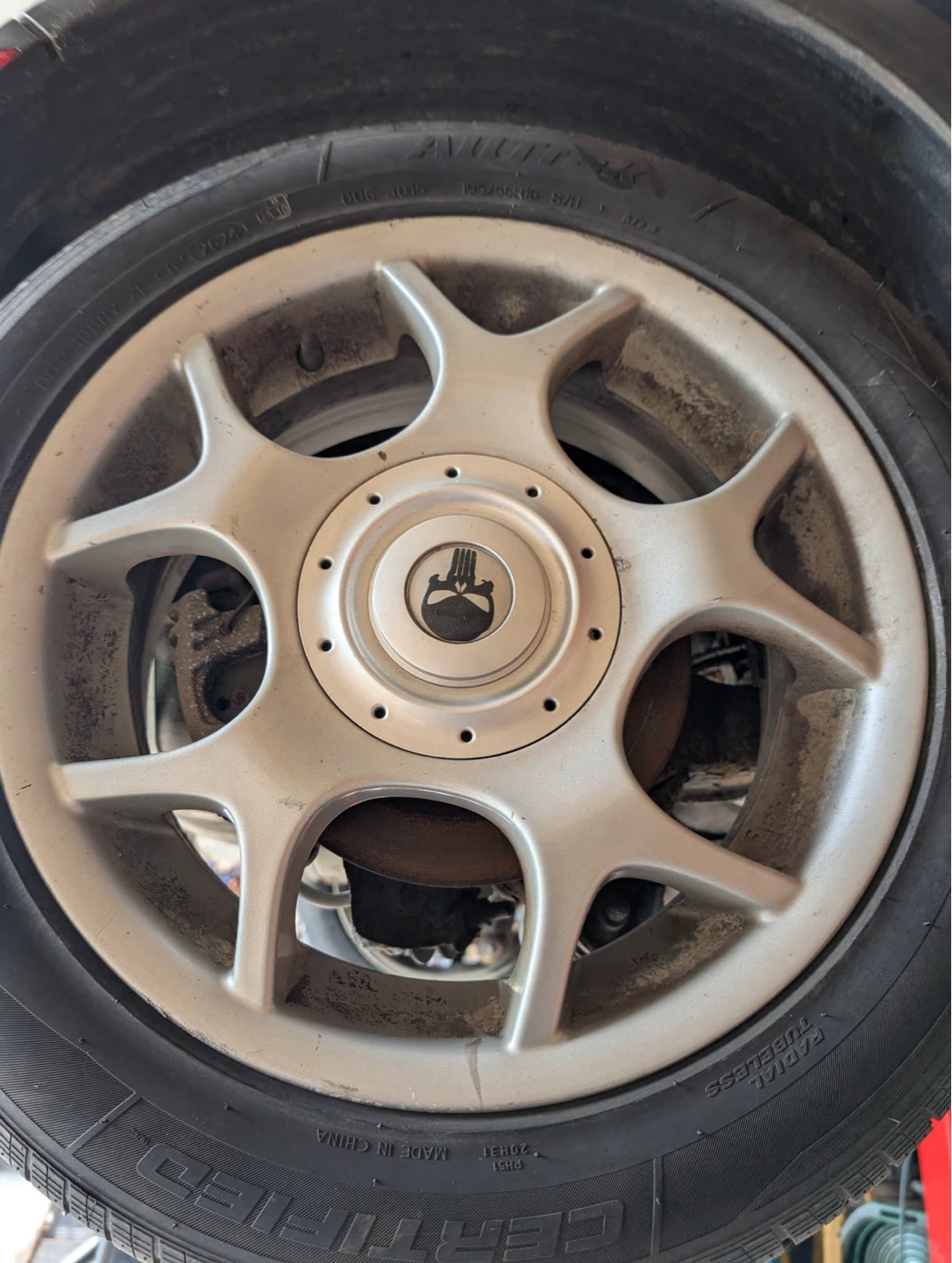 Aftermarket Alloy Wheel with Punisher Skull Center Cap - photo 2