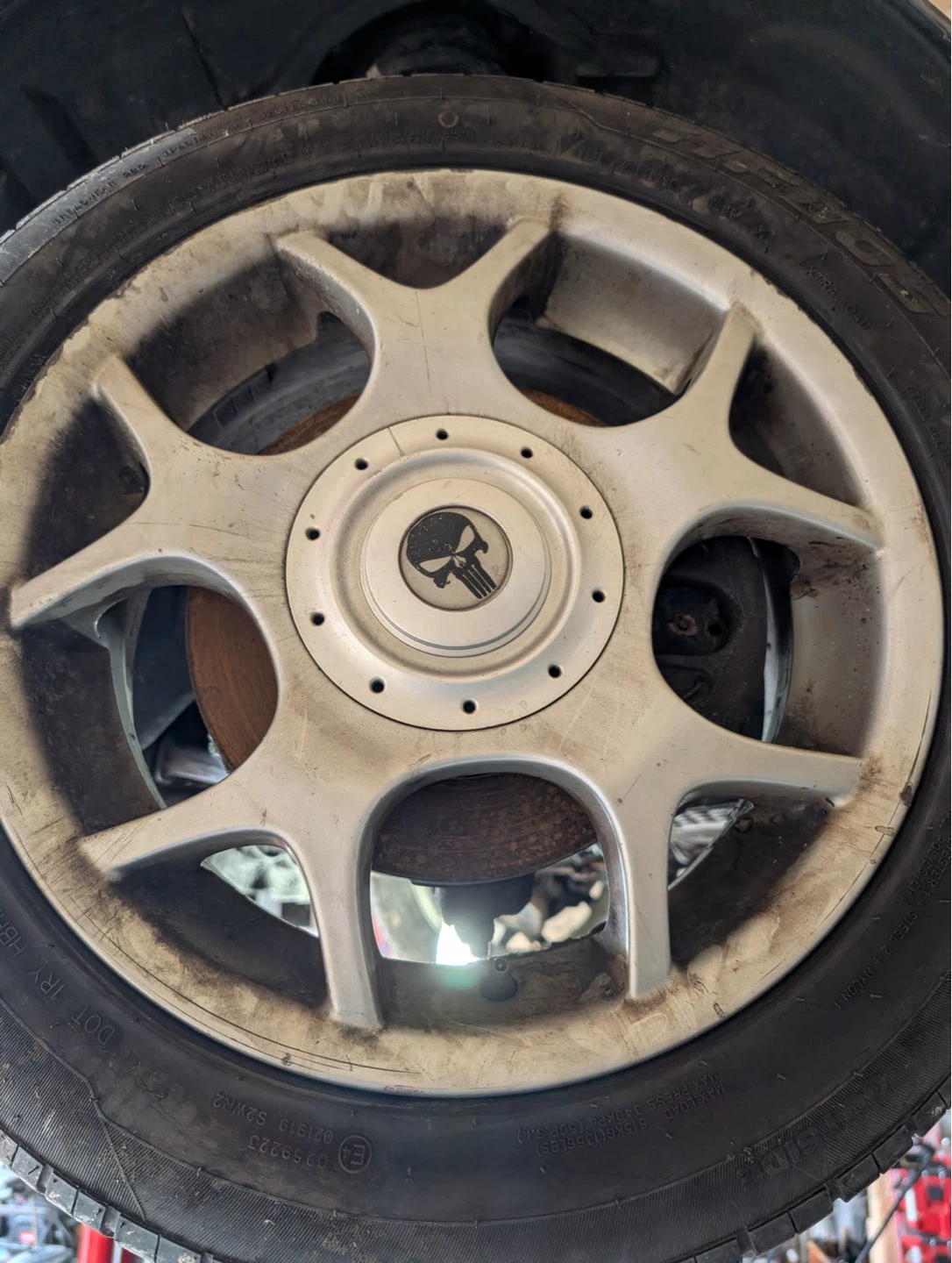 Aftermarket Alloy Wheel with Punisher Skull Center Cap - photo 3