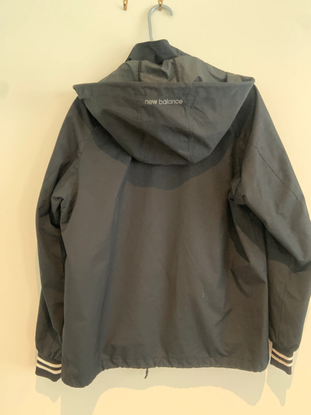 New Balance Black Hooded Jacket - photo 2