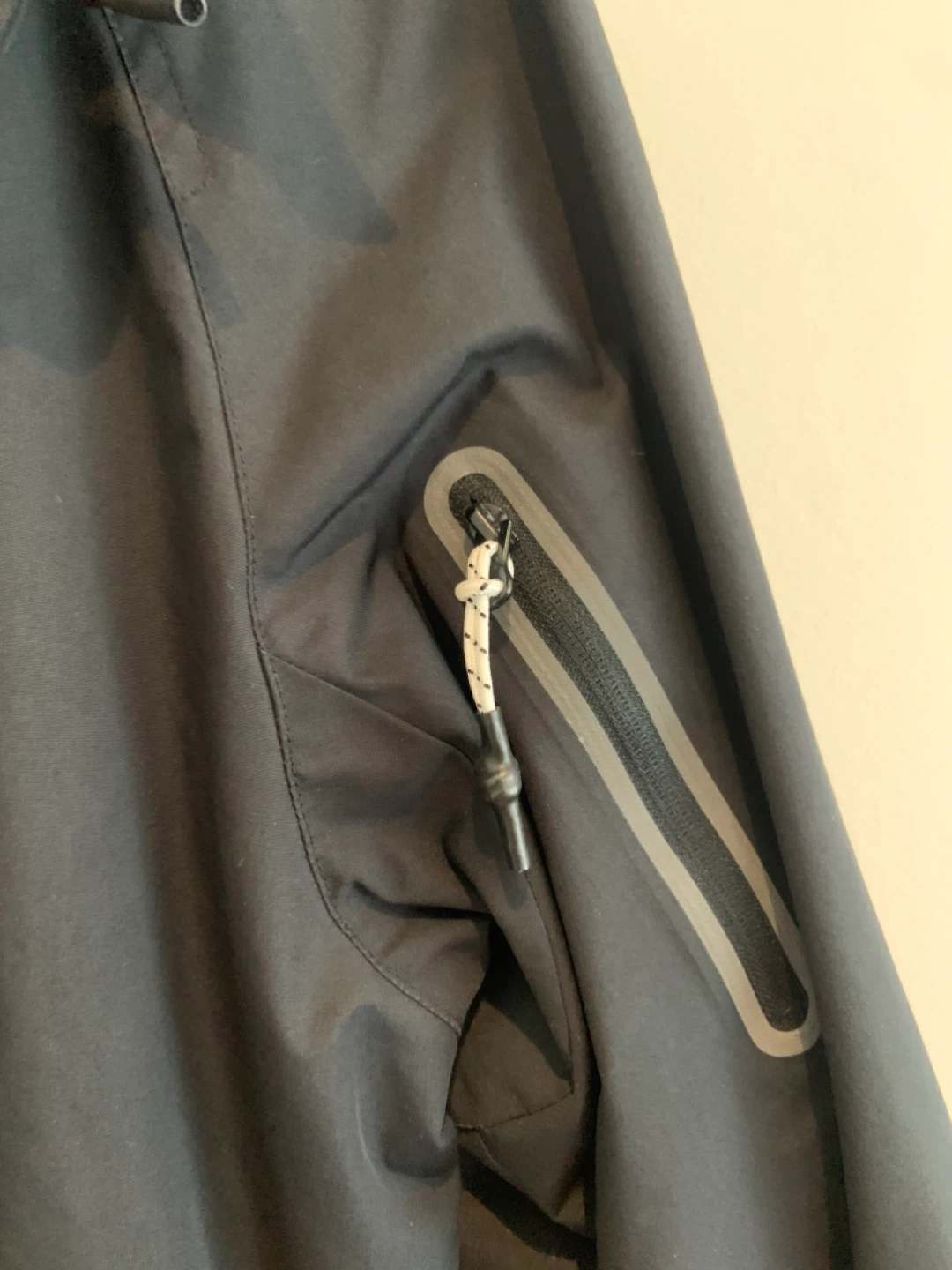 New Balance Black Hooded Jacket - photo 4