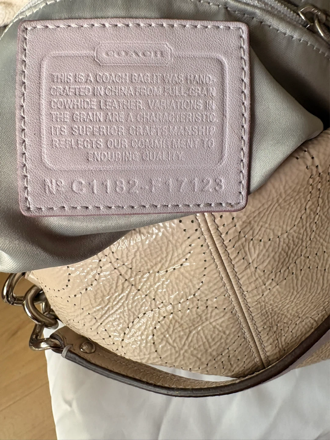 Coach Beige Leather Handbag with Matching Wallet asking $50 - photo 2