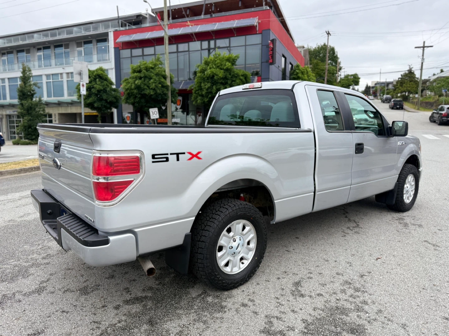 2012 Ford F-150 STX SuperCab - photo 4