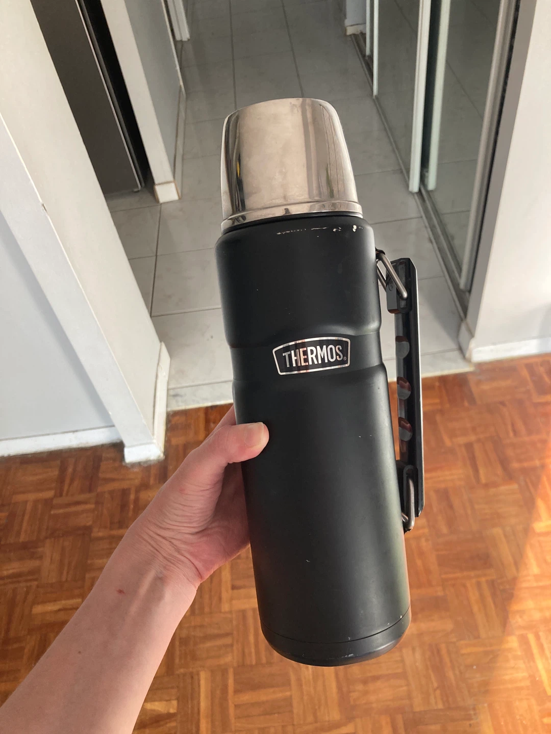 Thermos Vacuum Insulated Bottle