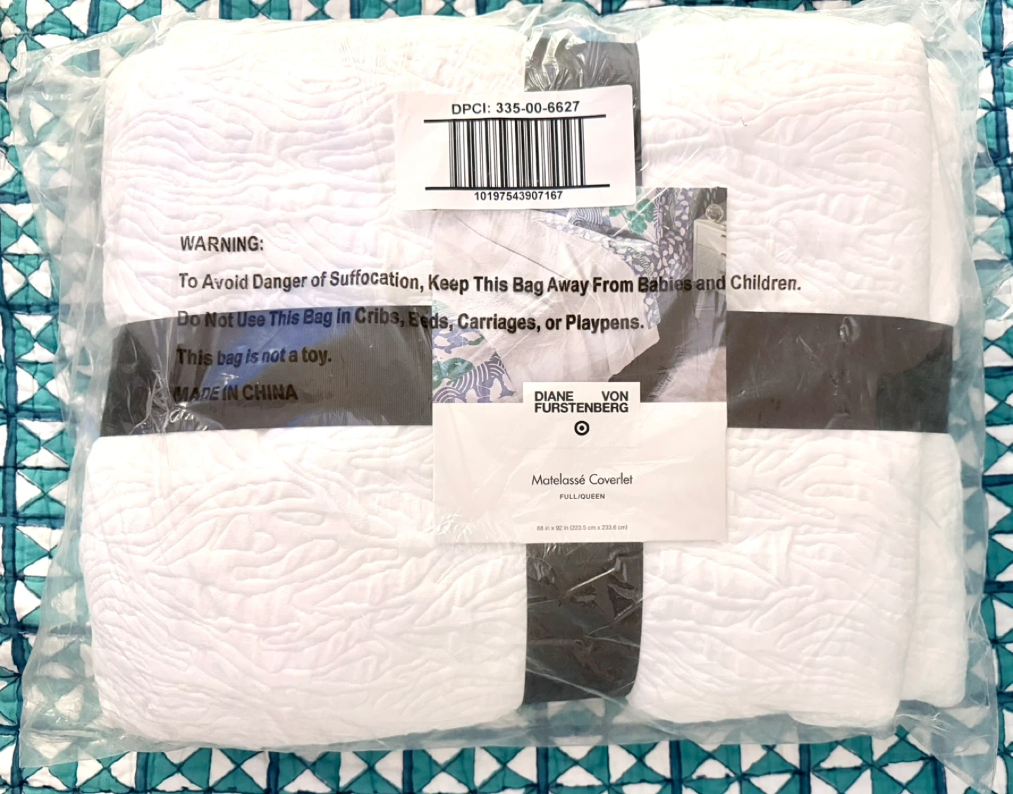 Diane Von Furstenberg White Coverlet Full/Queen  (get 1 free!!) - photo 2