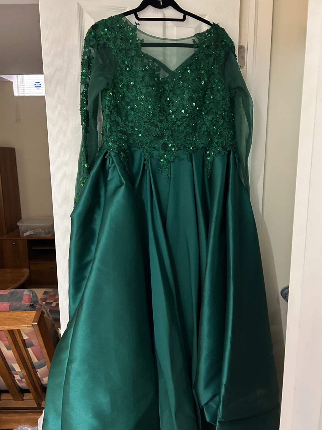 Emerald Green Lace and Satin Formal Dress