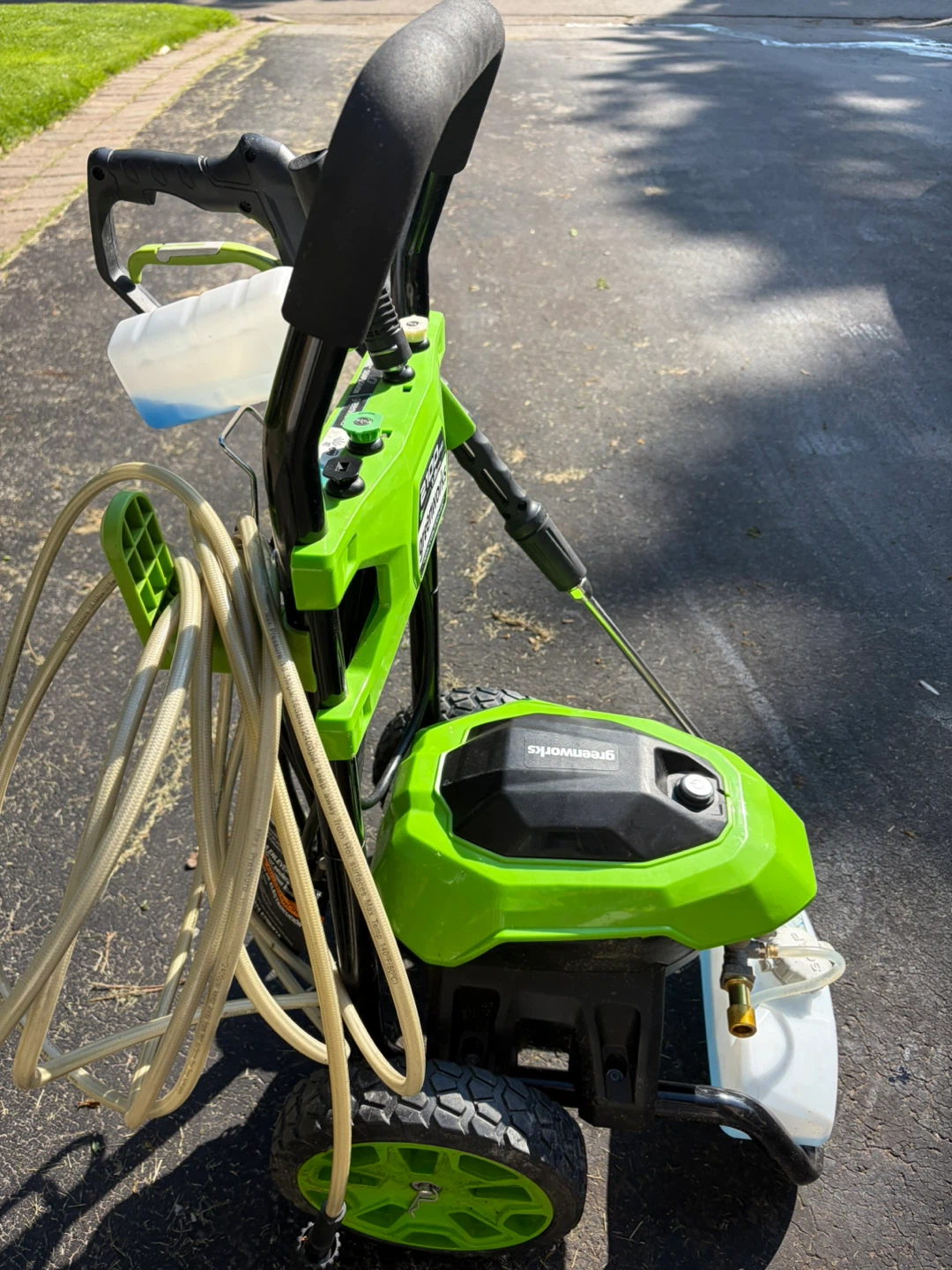 Greenworks 2100 PSI Pressure Washer – Fully Working - photo 2