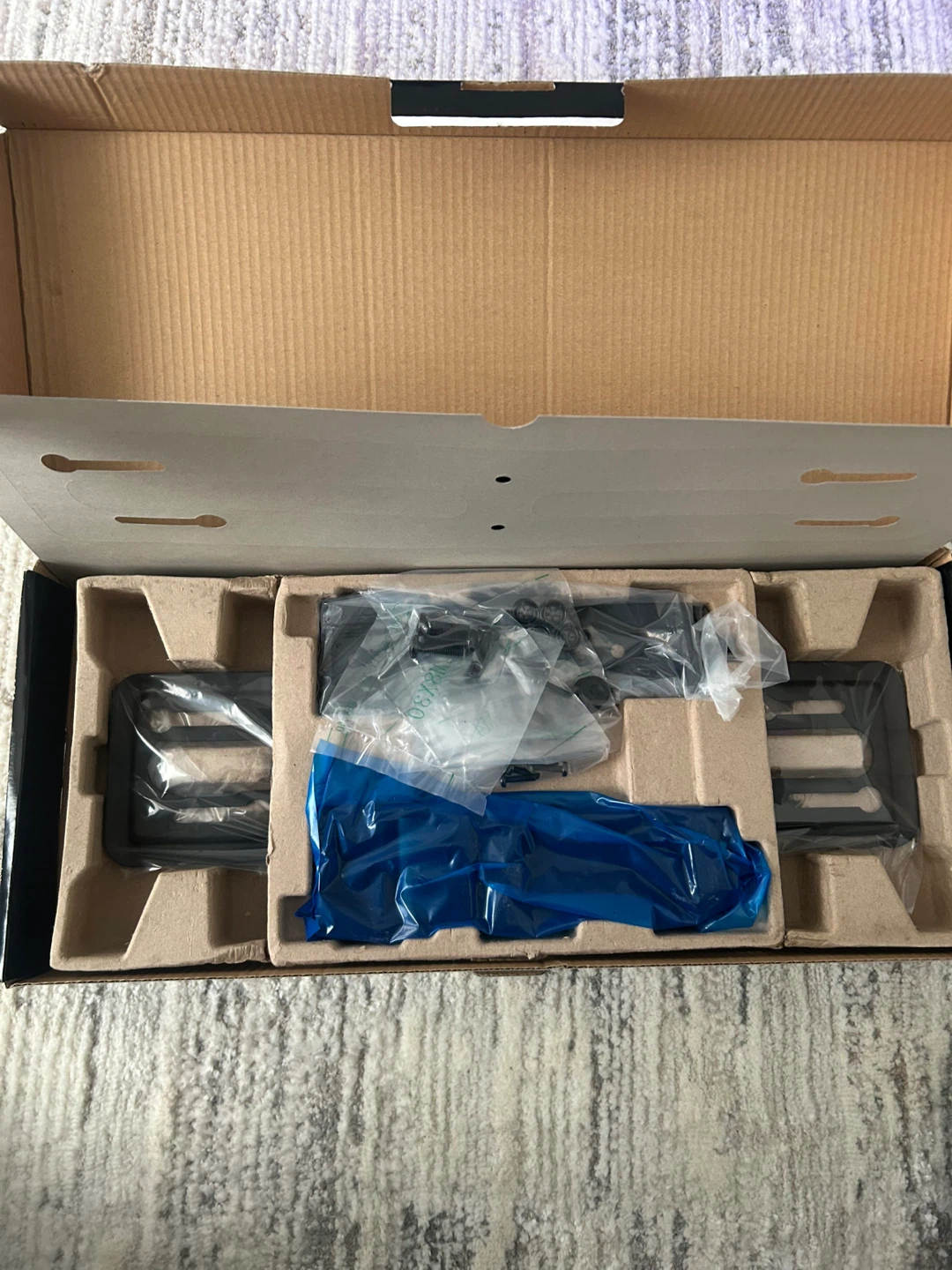Sanus Fixed-Position TV Wall Mount 40"- 50" - photo 3