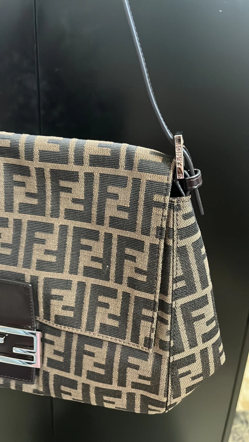 Fendi Zucca Baguette Bag - photo 2