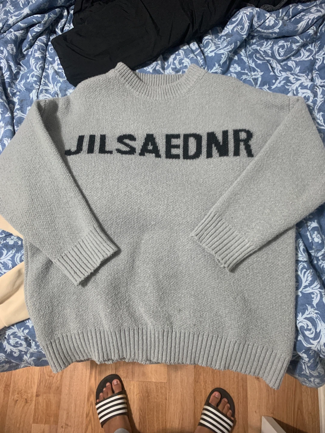 JILSAEDNR Grey Knit Sweater