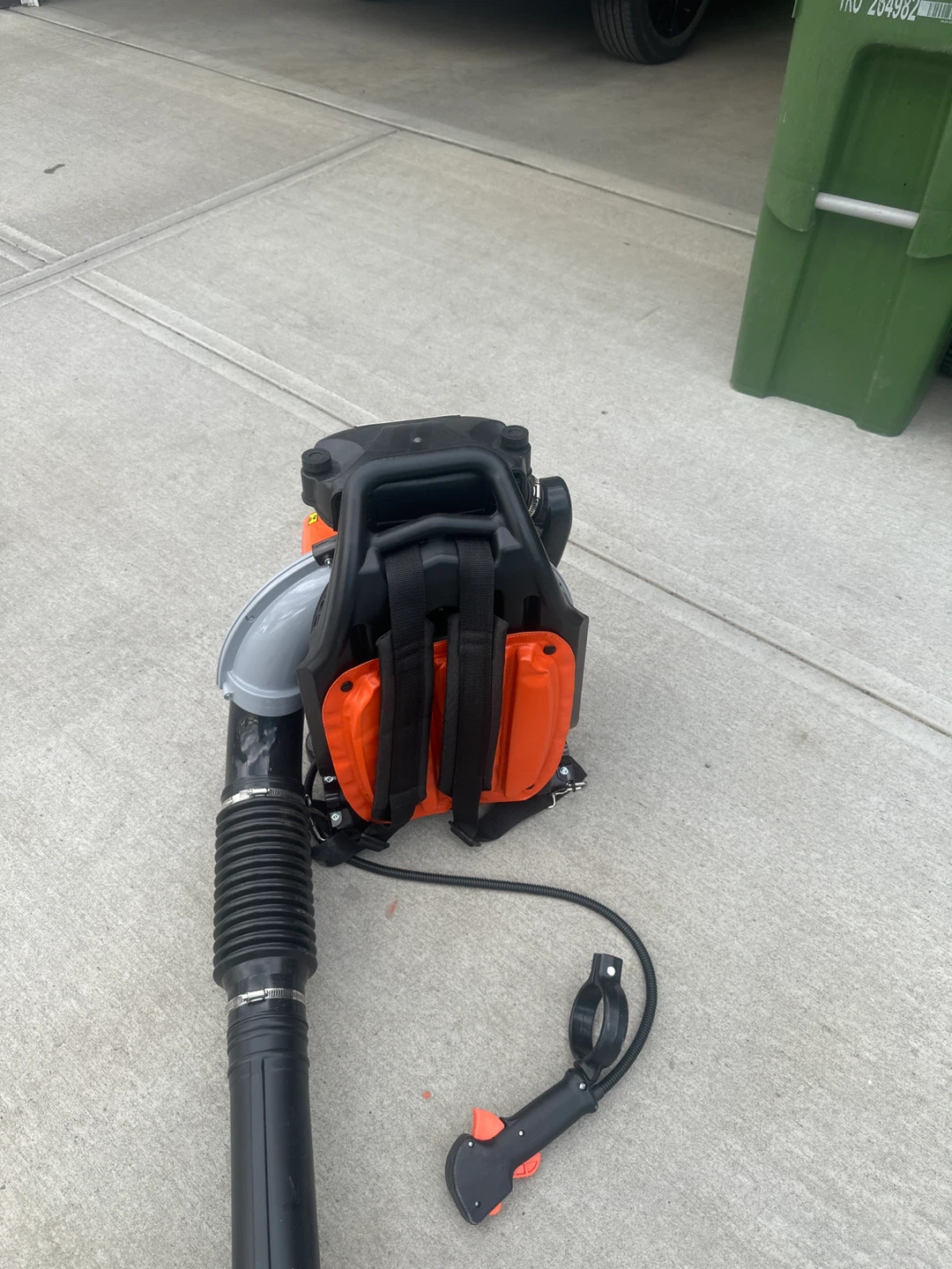 LIZRHA EB985 Backpack Leaf Blower - photo 2