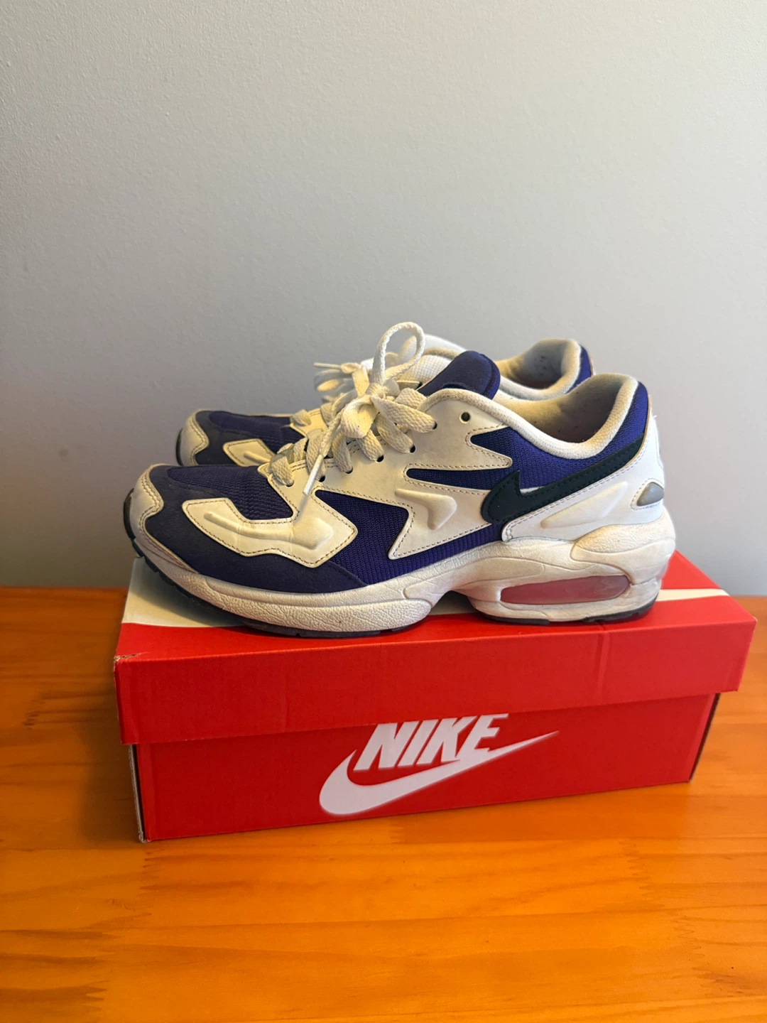 Nike Air Max 2 - US Kids 6.5 (womens 7.5)
