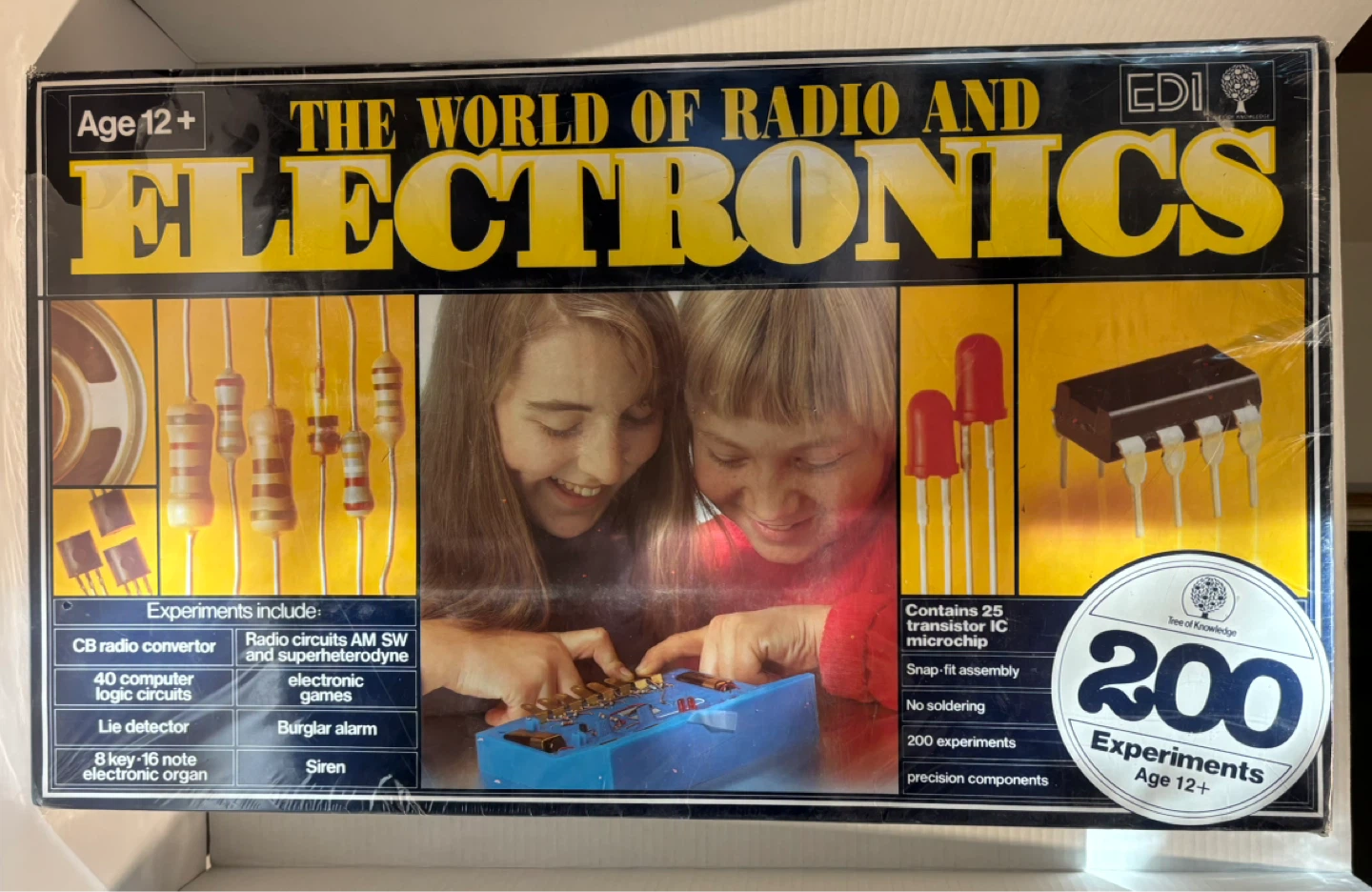 EDI The World of Radio and Electronics 200 Experiments Kit