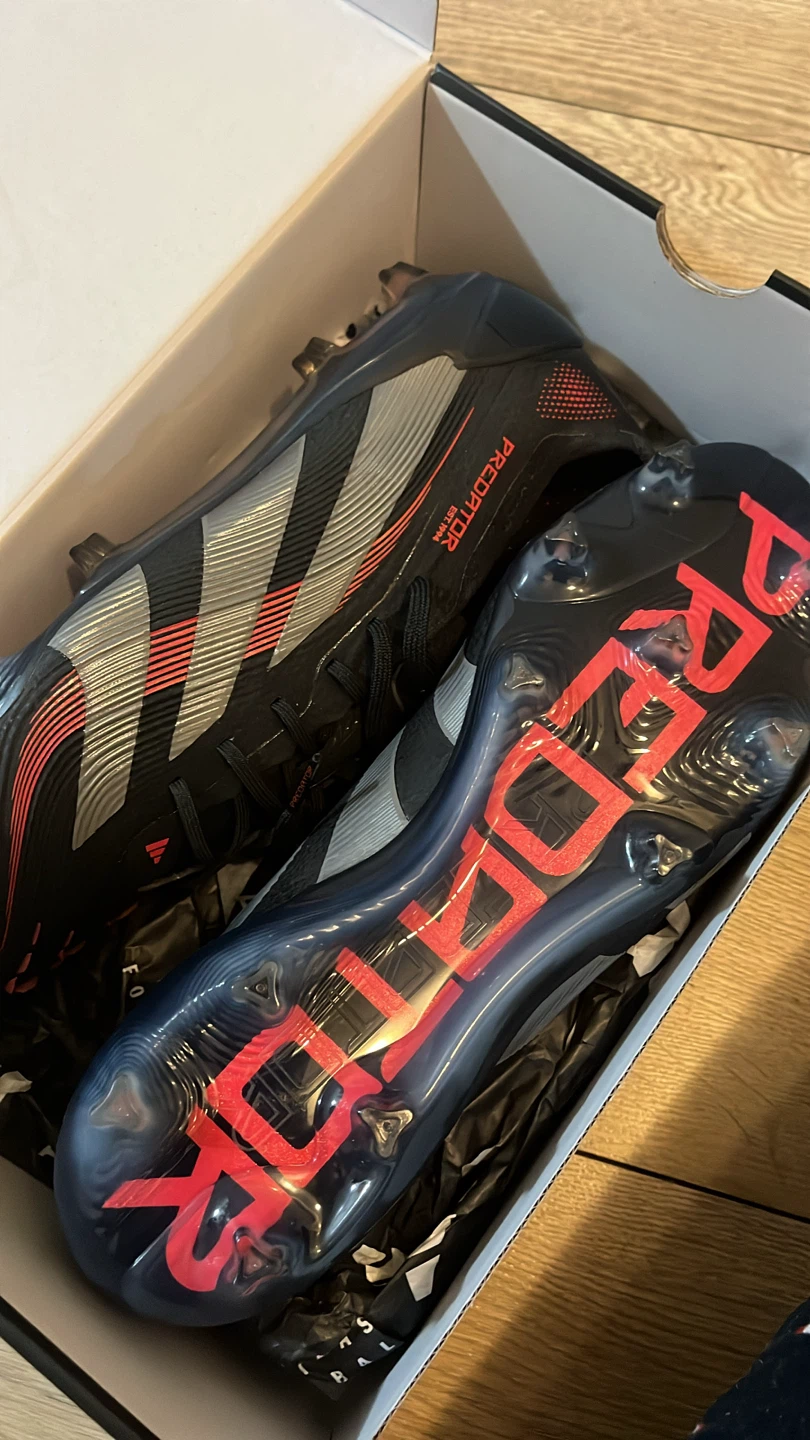 Brand New Adidas Predator Elites Red/Black Size 9.5 - photo 3