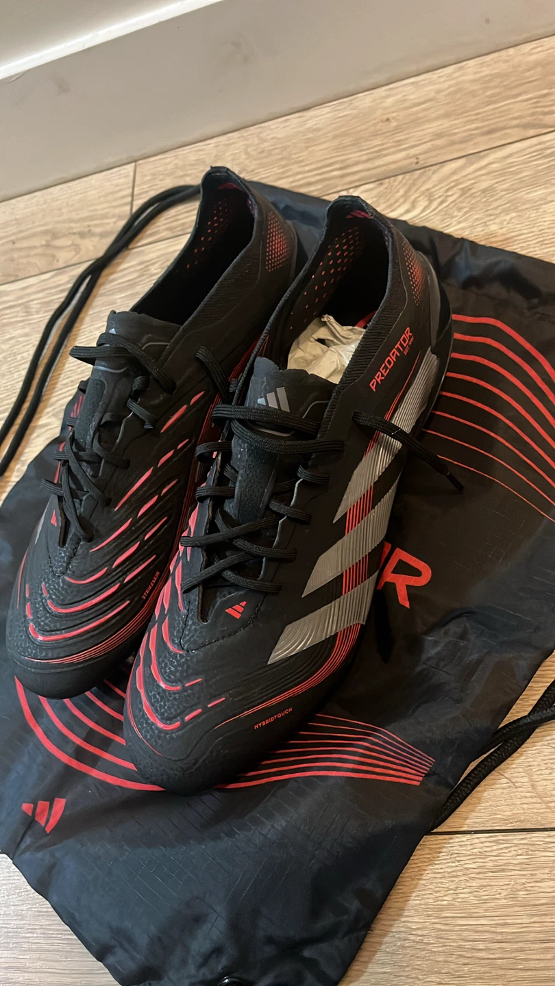 Brand New Adidas Predator Elites Red/Black Size 9.5 - photo 2