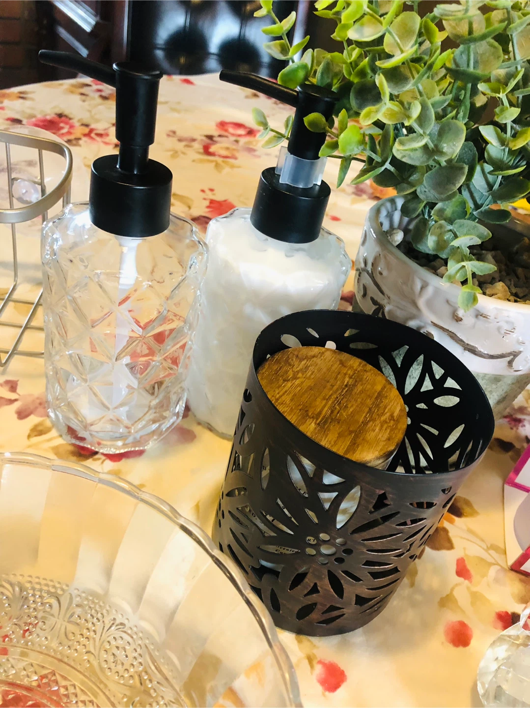 Housewears Lot: Crystal Swan & Bowl, Spray Bottle etc - photo 5