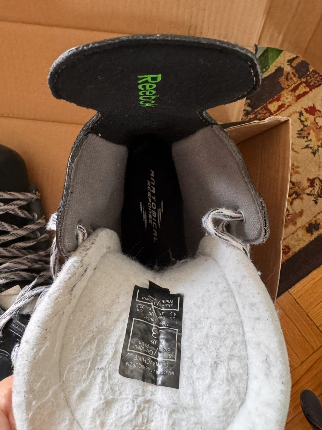 Reebok Jr Pump Ice Skates Size 3 - photo 3