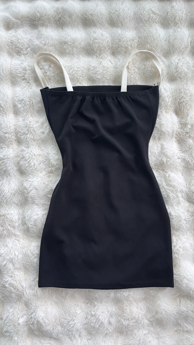 PrettyLittleThing Black Mini Dress - photo 2