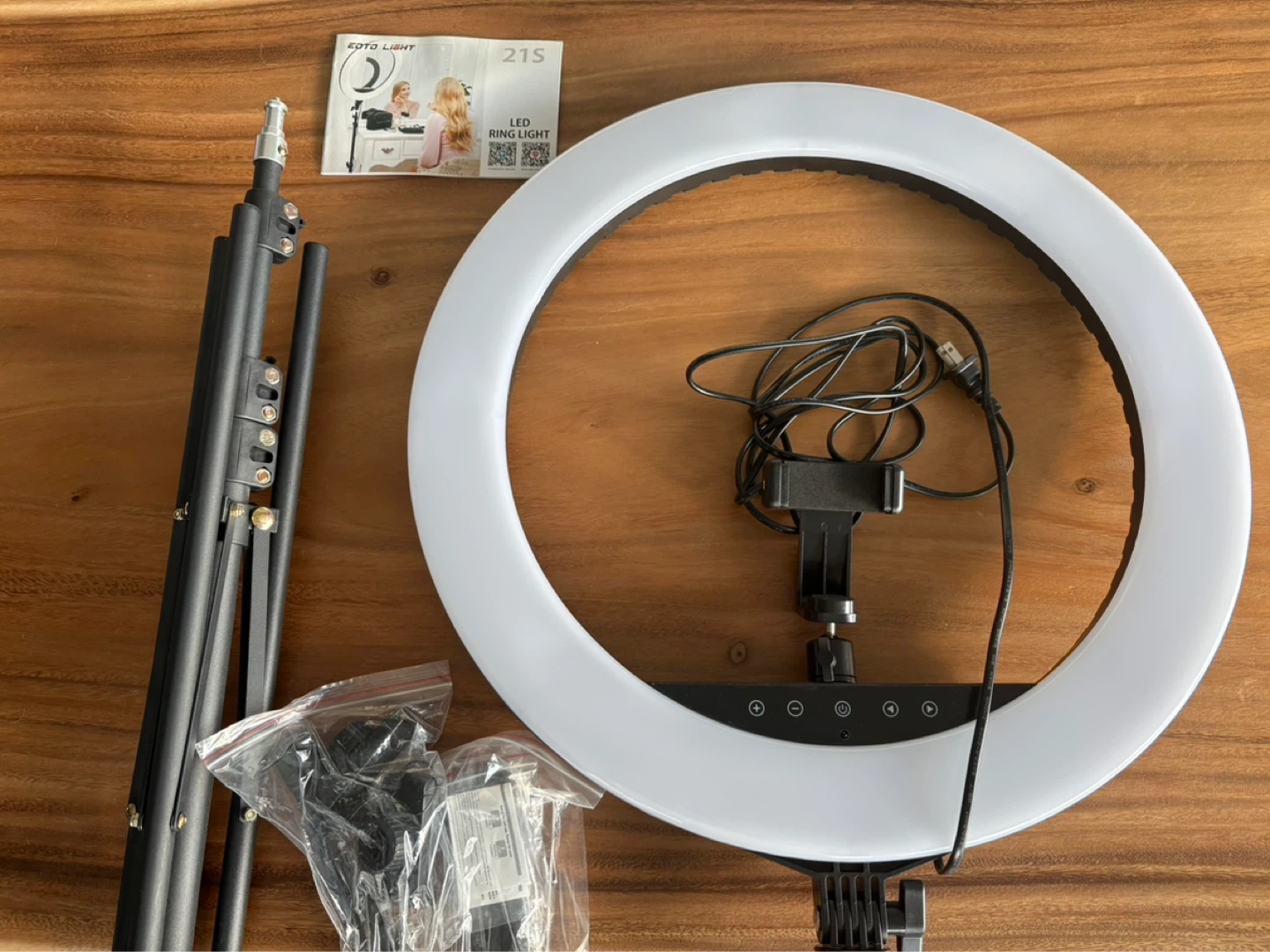 EOTO LIGHT 21 Inch LED Ring Light with Tripod Stand