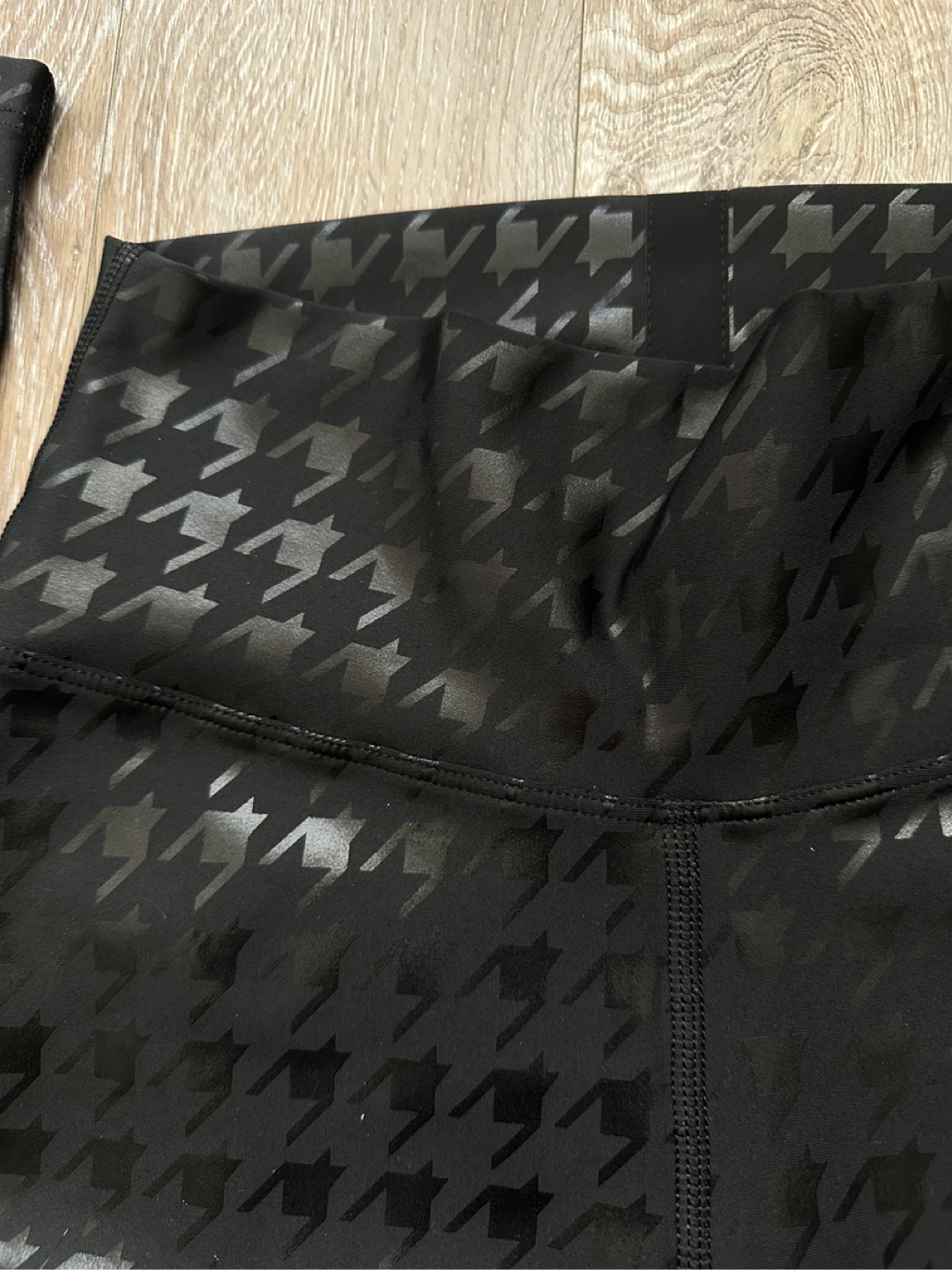 Peloton Houndstooth Leggings - Black - Size M - photo 5