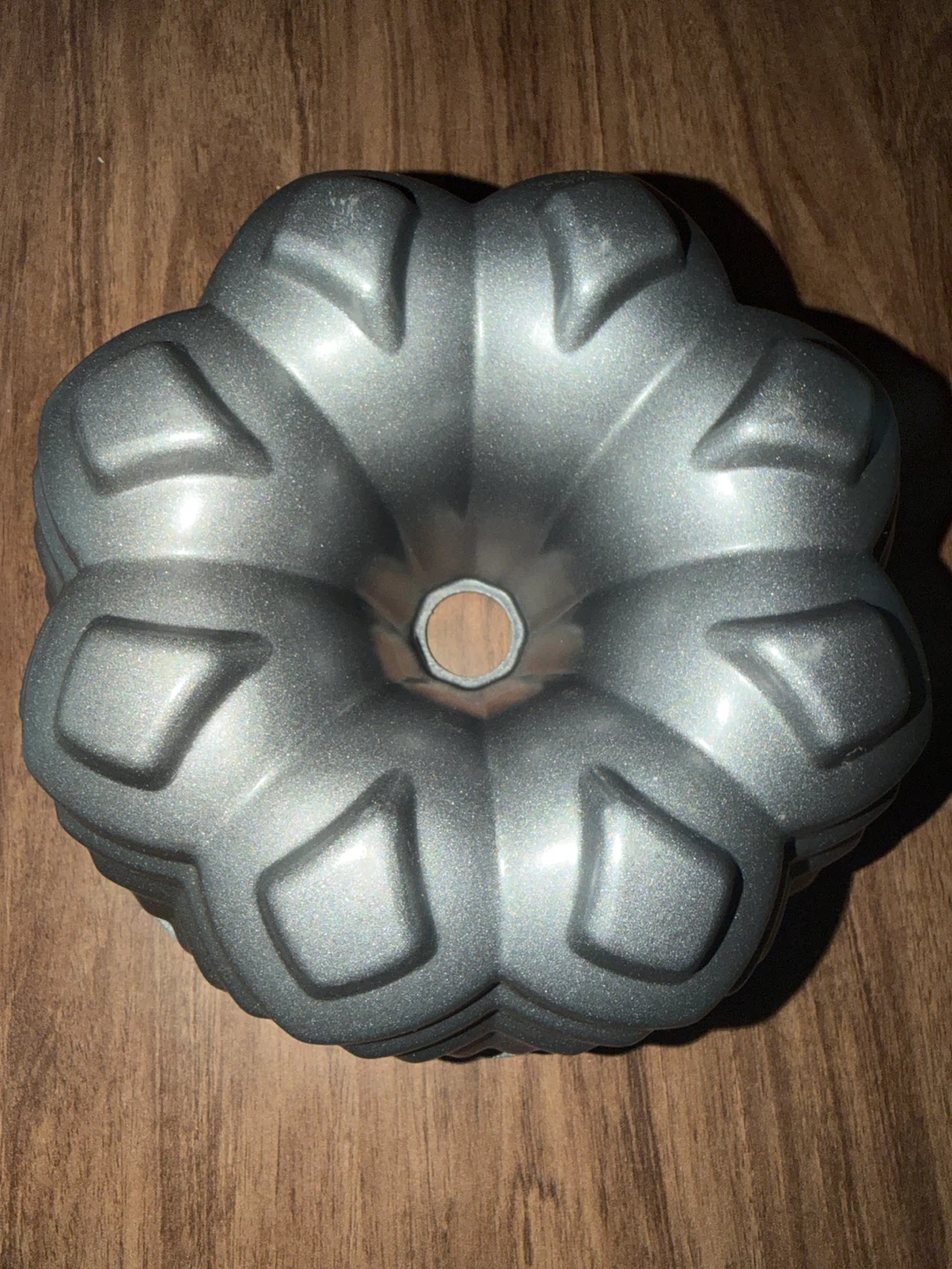 Heavy duty Bundt Cake Pan - photo 3