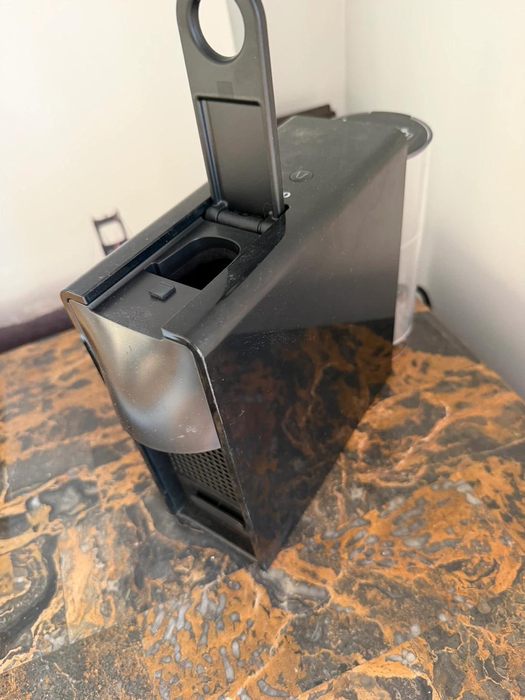 Nespresso Coffee Machine - photo 2