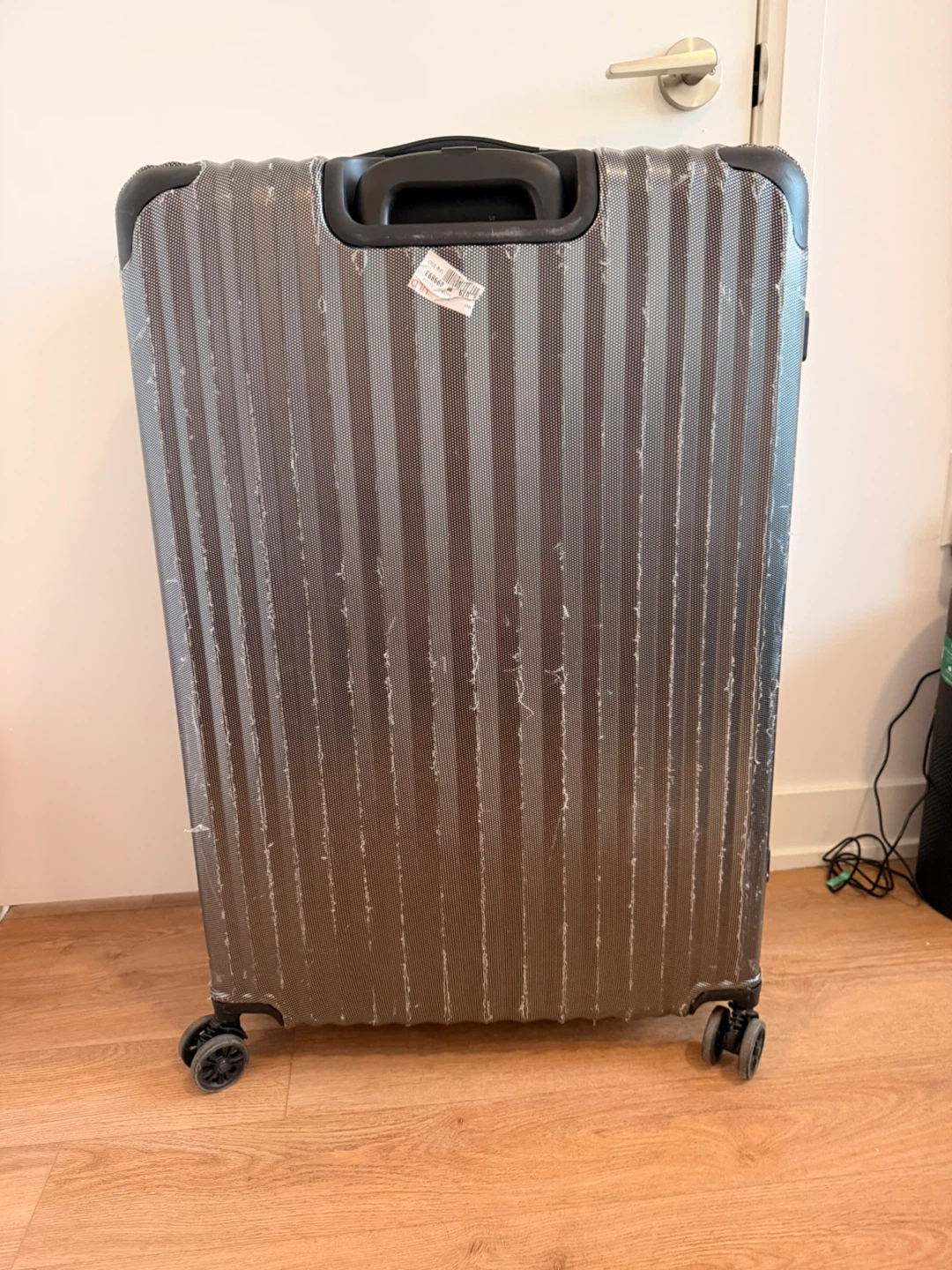 Grey Spinner Hardside Suitcase