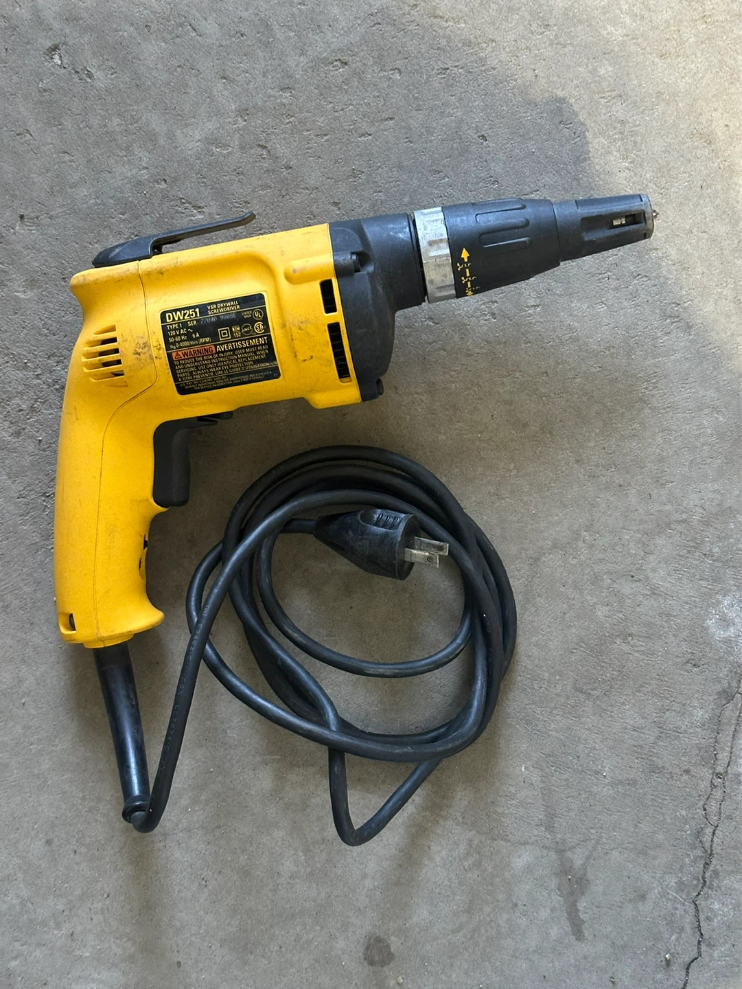 DeWalt DW251 VSR Drywall Screwdriver Type 1 Corded