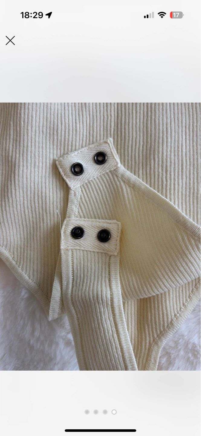 Fashion Nova Cream Ribbed V-Neck Bodysuit - photo 4