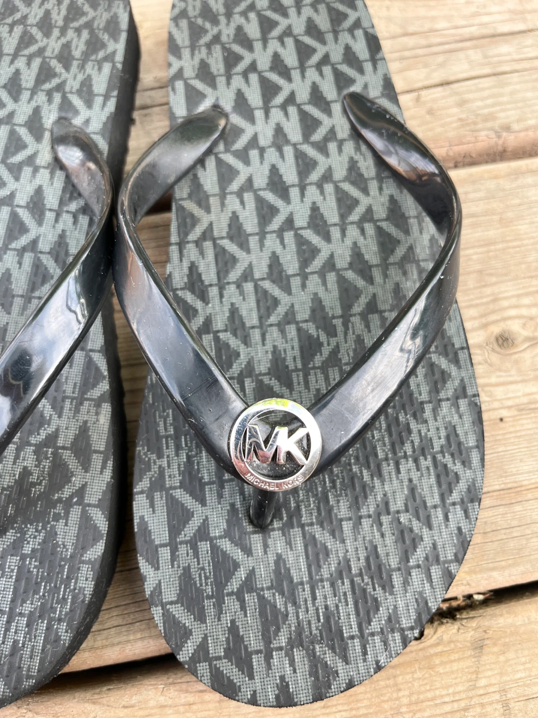 Michael Kors Black MK Logo Flip Flops - photo 2