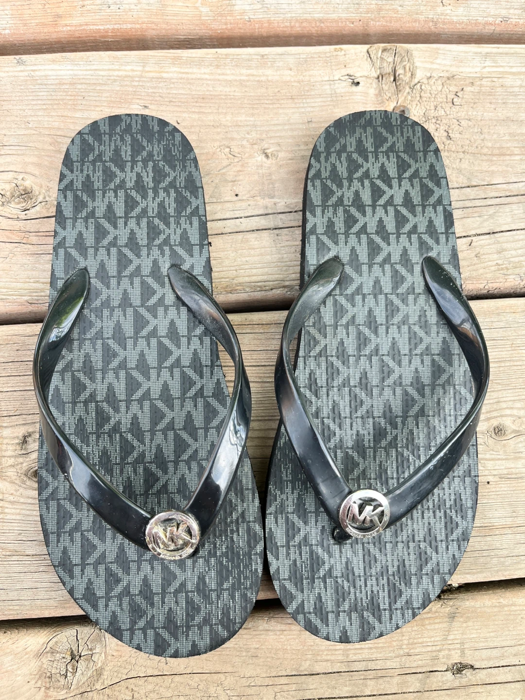 Michael Kors Black MK Logo Flip Flops - photo 4