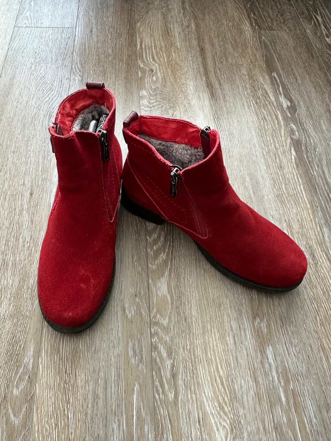Artica Red Suede Winter Boots - Size 37