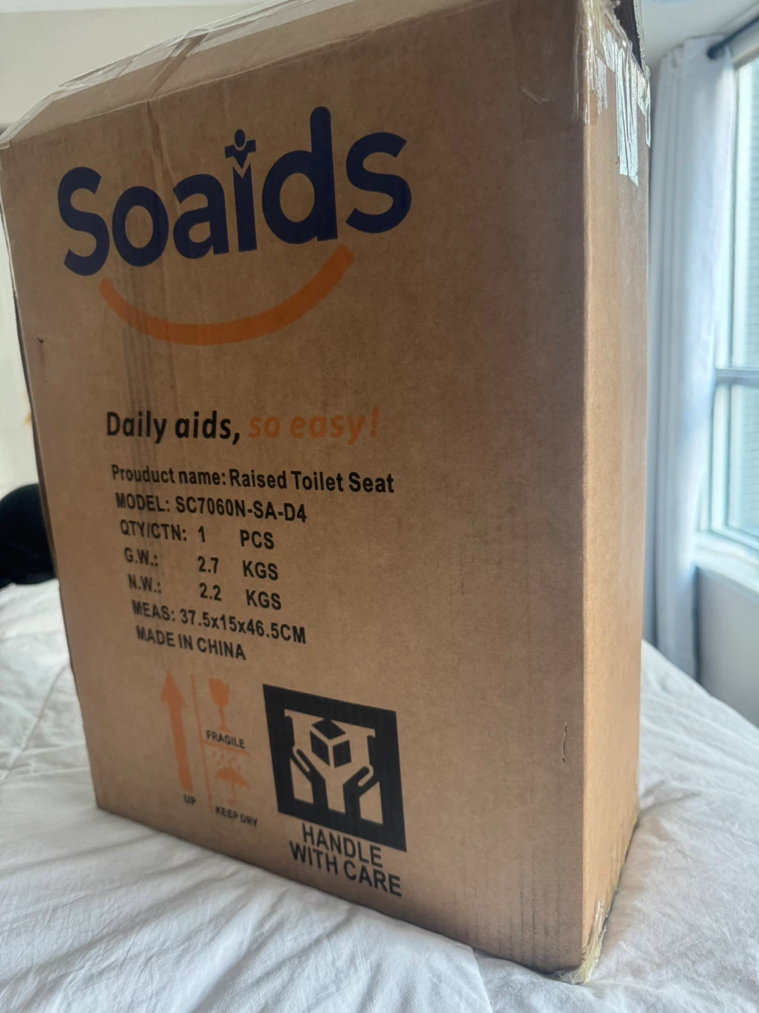 Brand New 4” Toilet Seat Riser w Flip Up Armrests New in Box - photo 3