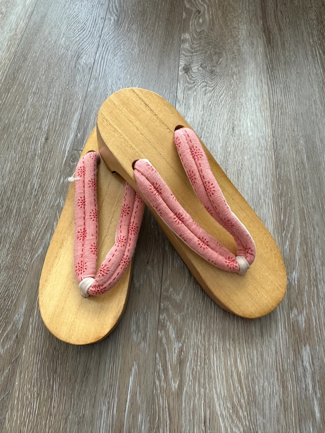 NEW Wooden Geta Sandals with Pink Floral Straps