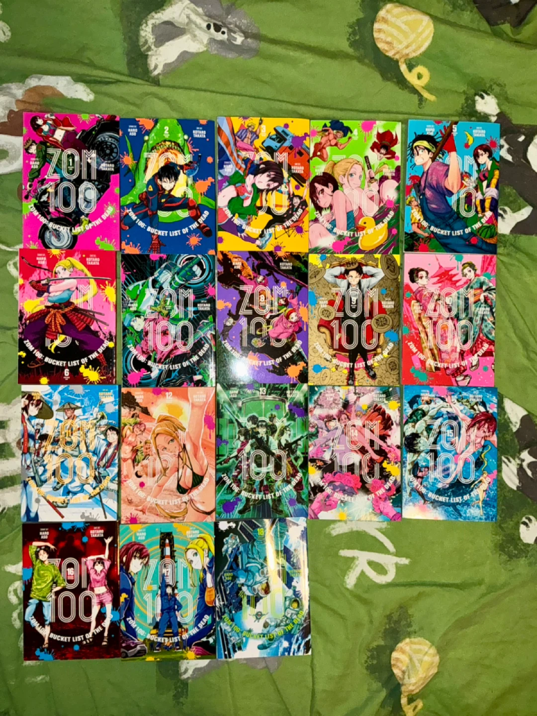 Zom 100: Bucket List of the Dead volumes 1-18