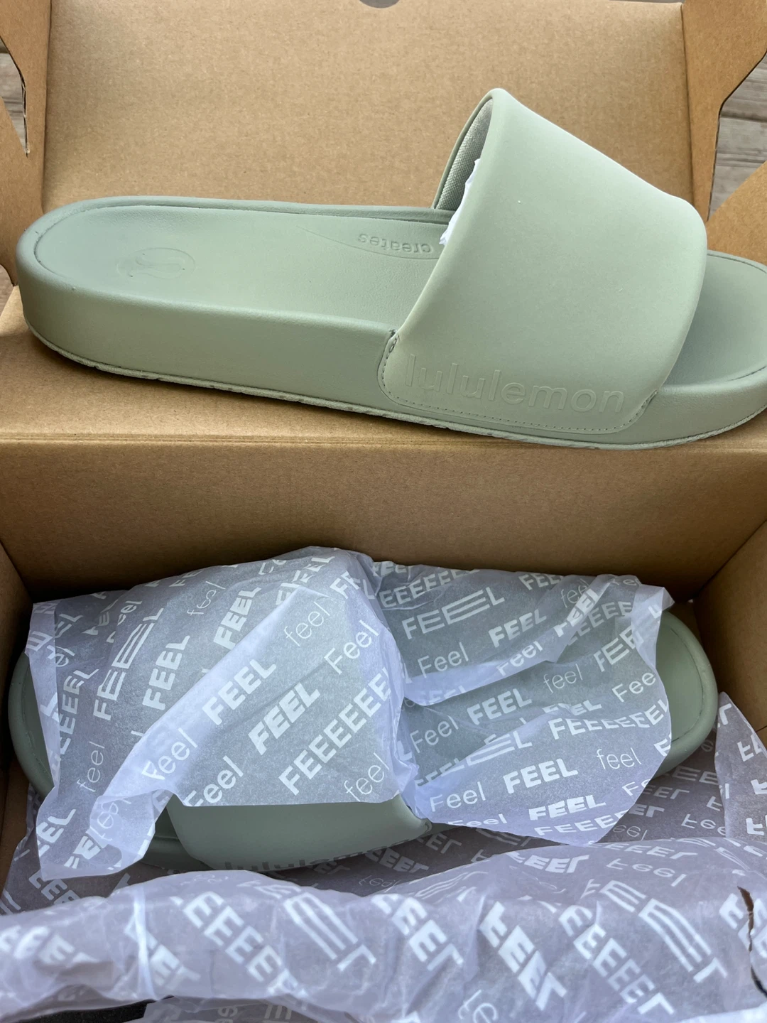 Lululemon Slides - Sage Green