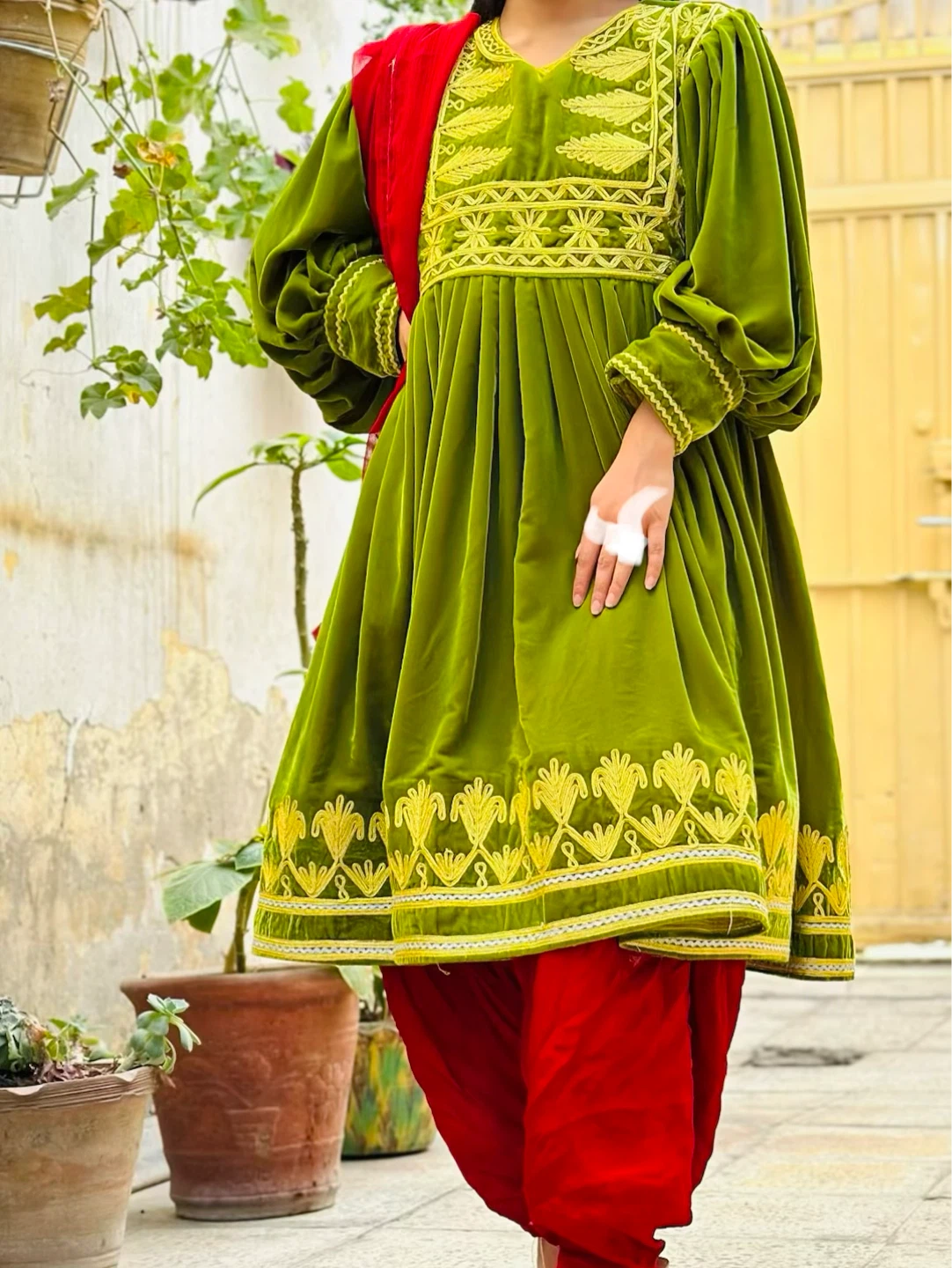 Green Velvet Dress with Yellow Embroidery - photo 2